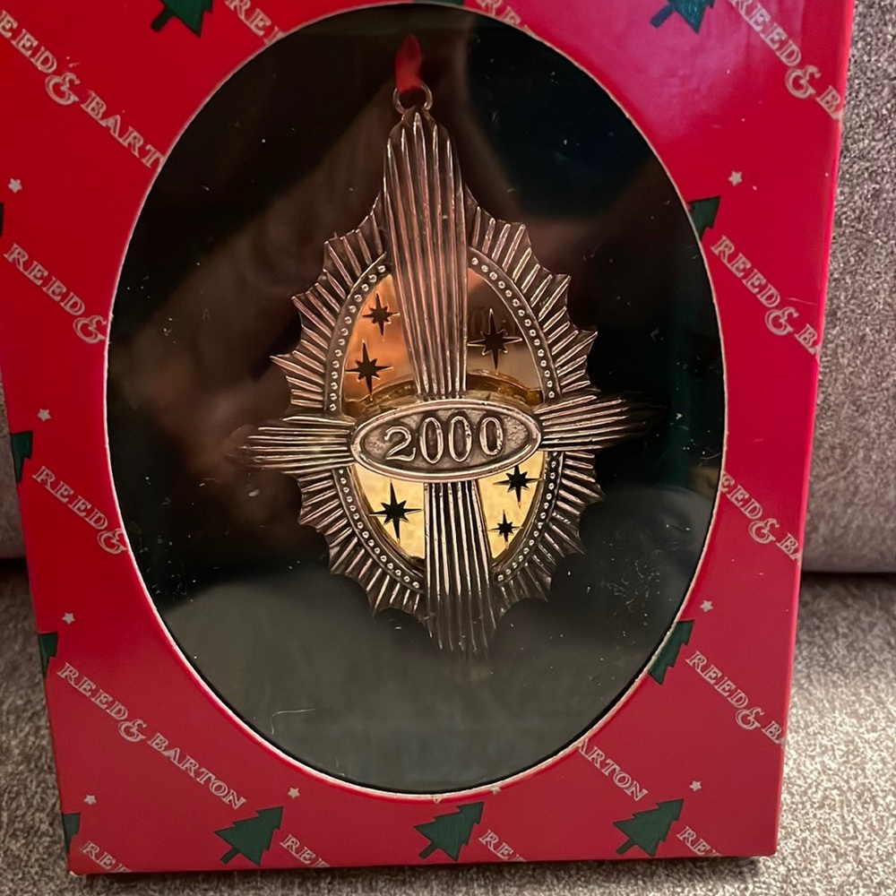 Reed and Barton New in box  Christmas 2000 star ornament
